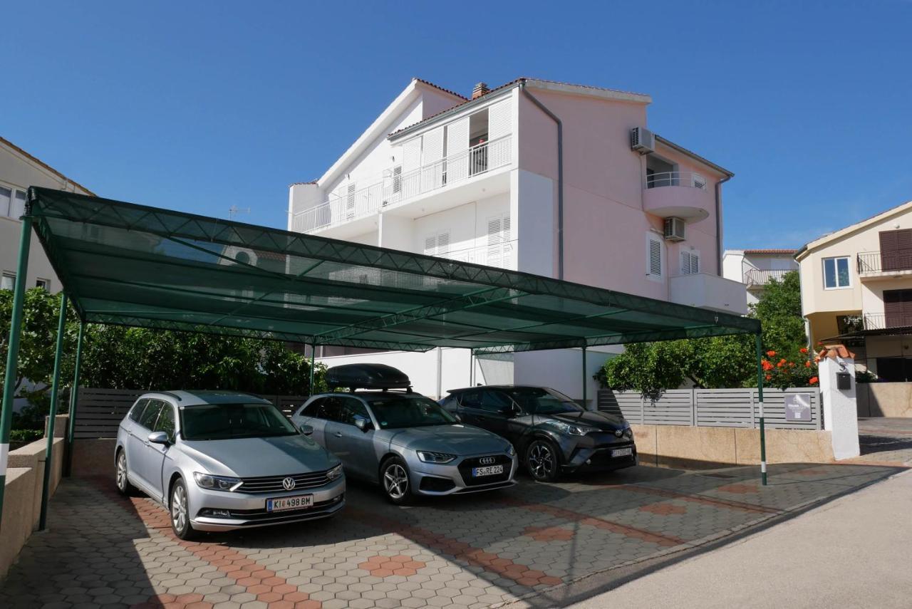 House Juric Apartman Primošten Kültér fotó
